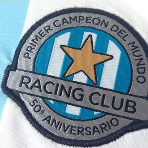 Comu_Racing's tweet photo. Hoy se sale con algo de #Racing. Hoy se demuestra que el amor para toda la vida existe. ¡Te amo Academia! https://t.co/q65KqFbzk9