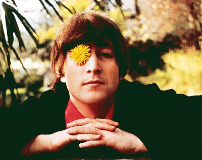 FabFourFacts's tweet photo. John Lennon wrote the lyrics to "If I Fell" on the back of a Valentine's Day card. https://t.co/mREBU8P7jb