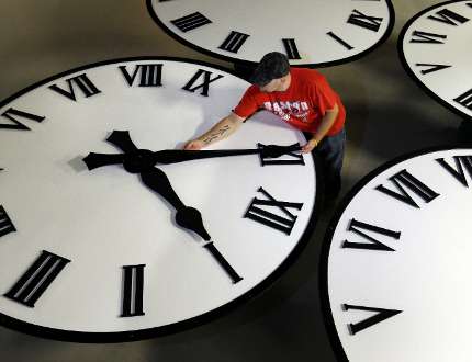 Edmontonsun's tweet photo. Is it time to scrap daylight savings time in Alberta? https://t.co/RFpBM88diA https://t.co/UCqQGm3Rqn