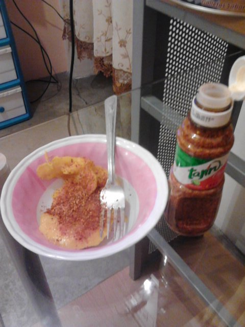 MarcoDiazDeBFly's tweet photo. Es hora de comer manguito con #Tajín de @TajinMexico viendo tele #CeliaAzteca https://t.co/n54kBBhrLm