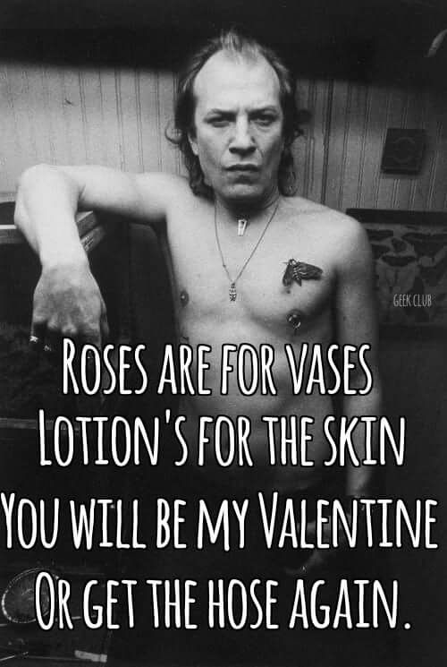 6CentsRose's tweet photo. Rubs lotion on it's skin
#MakeItWeirdIn5Words https://t.co/UaiK29ZKQf