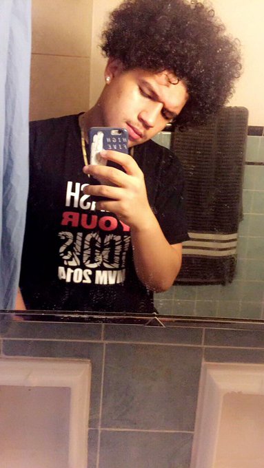 Watch Eric Perdomo's leaked NSFW photo on TwXstars