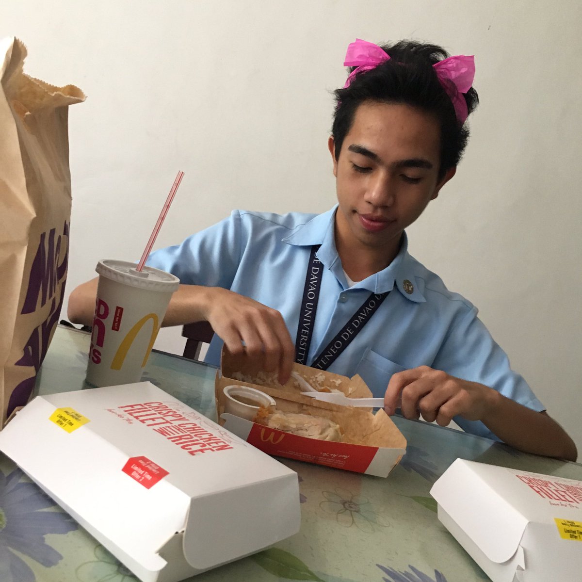 jasperbongolan's tweet photo. my deit dis valentimes.....Godnoon.. #McDO #LoveKo2 #spoOn #foUrK <3 https://t.co/MVaF7mMm0V