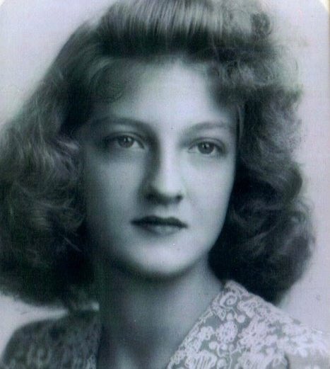 summaa_rainn's tweet photo. she was so fucking beautiful 😍👼🏼 #ripmammaw https://t.co/di58BaavAg