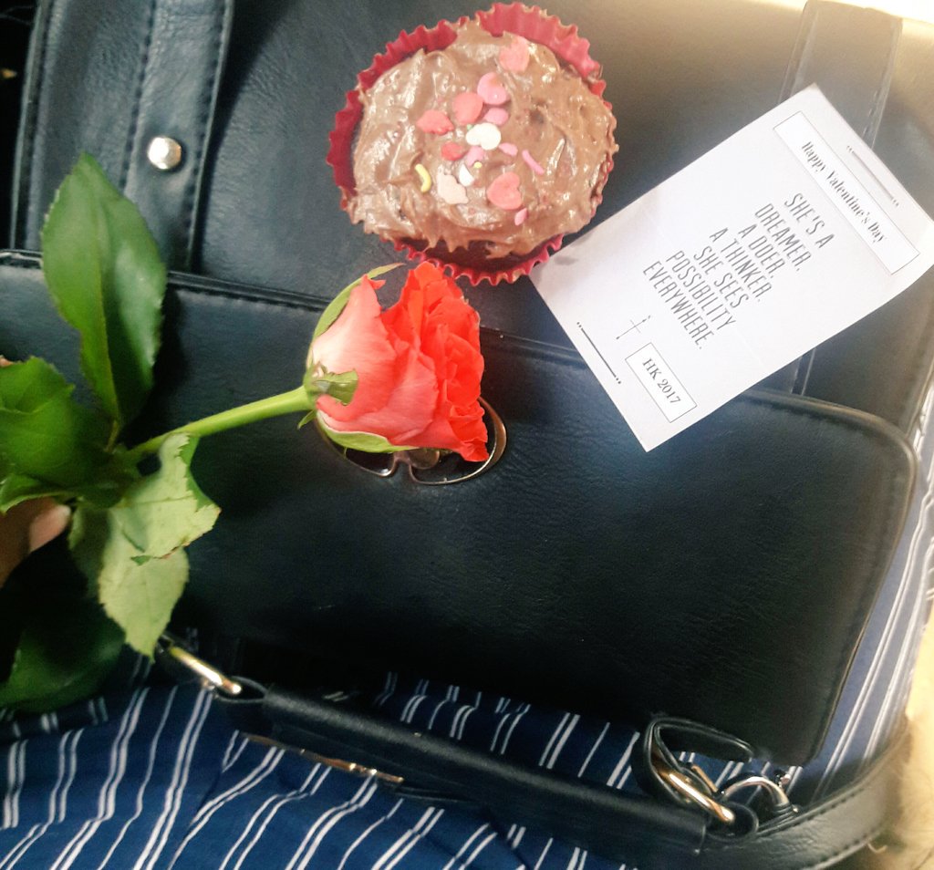 Yes we do celebrate valentines Day!🌷❤ Thanks to <a href="/HuisCurlitzia/">Curlitzia Res</a> for the love!! #sisterlove #firewithin #fireabove #friendship