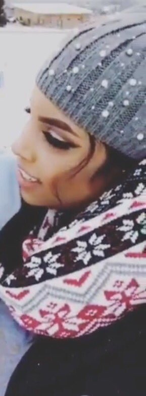 AzulVerde505's tweet photo. Beautiful day in the snow 💋 https://t.co/kDlHCo0sEW