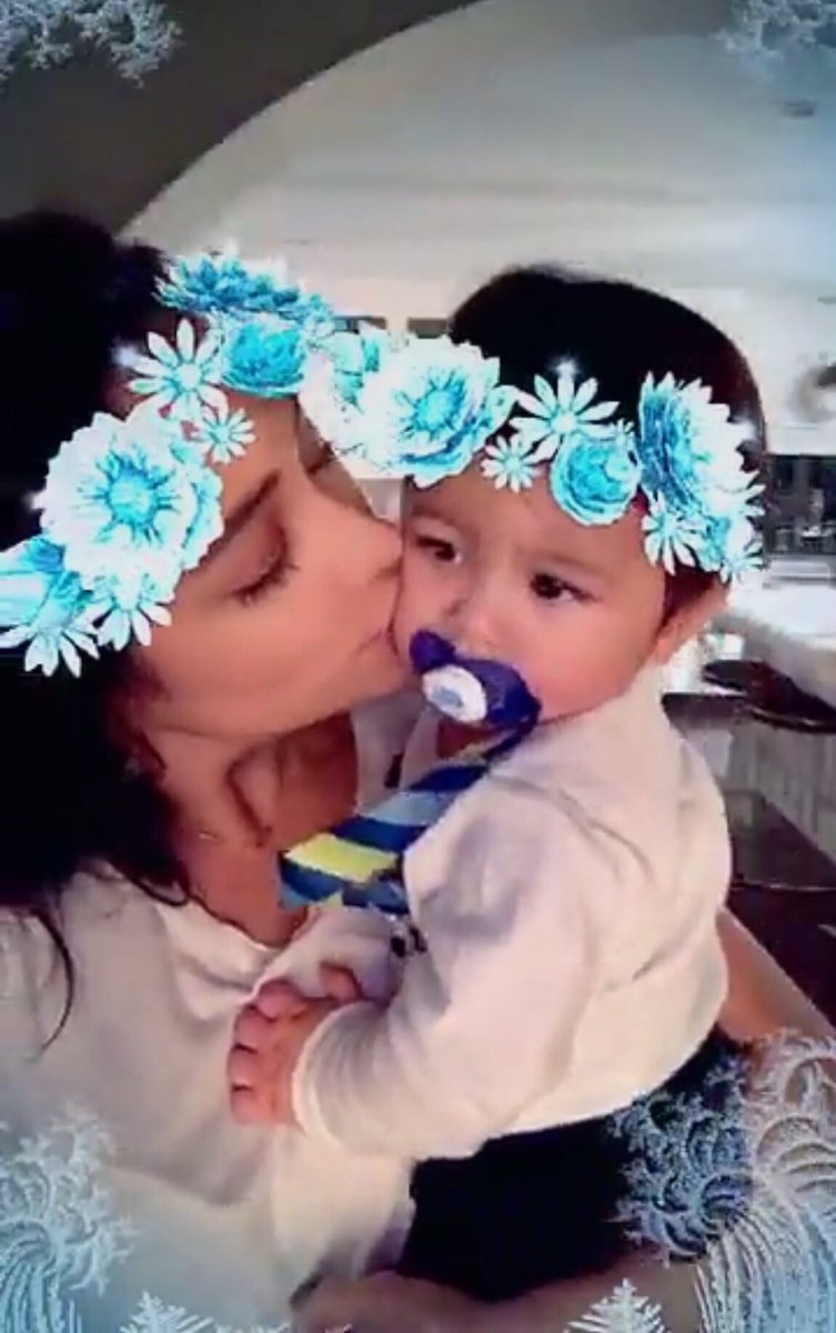 NixieShellsBS's tweet image. "She was brave, strong, and broken all at once"

-Nixie Shells-
-Member of @baysiderpgroup-
-Teen mother-
-Bisexual/Ships with chemistry-