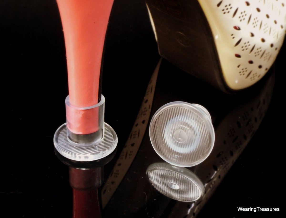 NunukiShop's tweet photo. Heel protectors 150 or 200 pairs round base, shoes, stilettos, … https://t.co/aFfvxRZzGF #weddinghour #HeelProtector https://t.co/2Q3EoAR80B