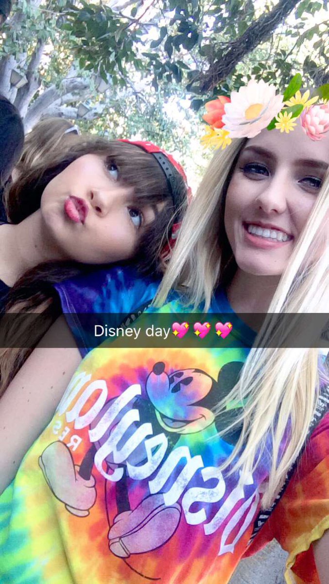 naatalierae's tweet photo. happy birthday Malia!! ilysm💓💘 @remenumber3 https://t.co/PnBevOPkvd