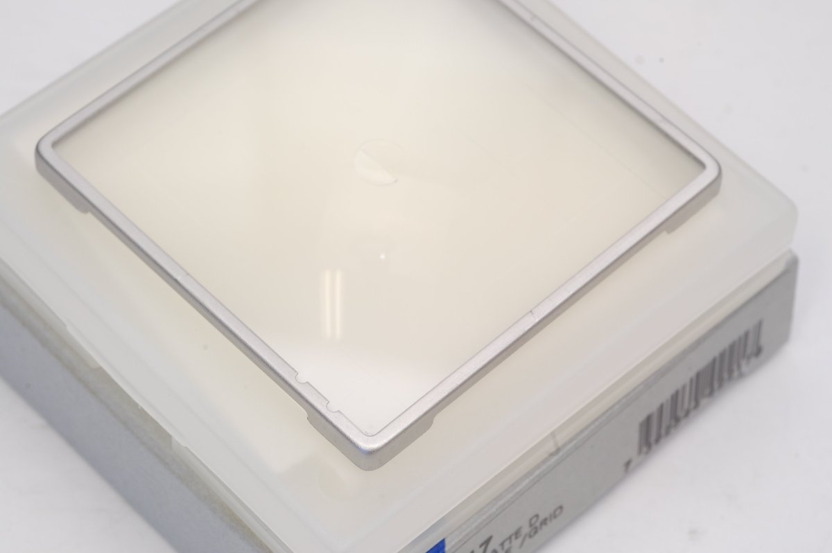 これが一番人気かな》 ハッセルブラッドのスクリーン。人気の