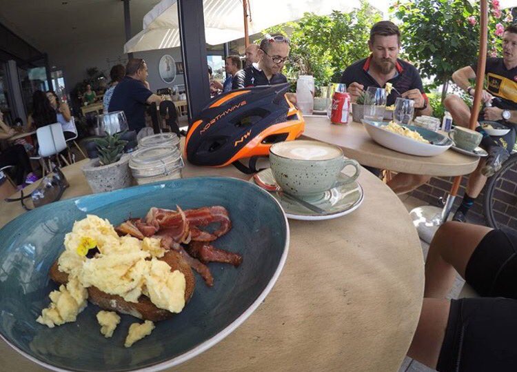 northwave_sa's tweet image. The best way to start the day. #northwave #mtb #bikelife #NW #helmet #breakfast | 📷 @armanddtoit