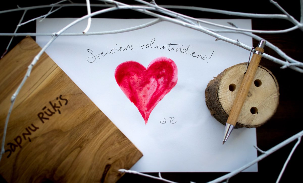 Ballites's tweet image. Sirsnīgs sveiciens visu mīlētāju dienā!
Mīliet šodien un visas pārējās dienas gadā!
Lai izdevusies diena un tiekamies ballītēs! :)