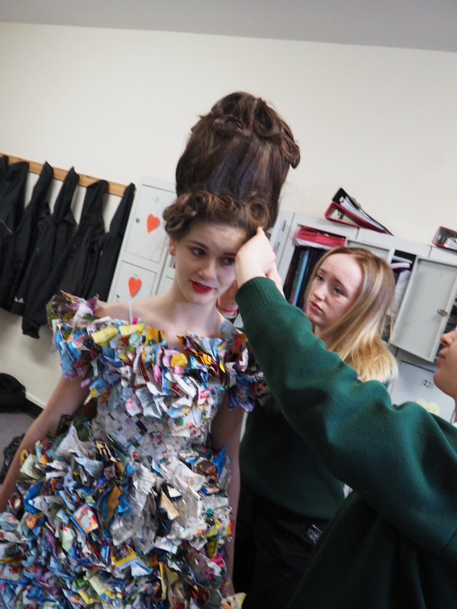 businessmadefun's tweet photo. @junkkouture models getting ready for photo shoot @StClaresHomeEc @NoBordersBank https://t.co/E72D2oGjdR