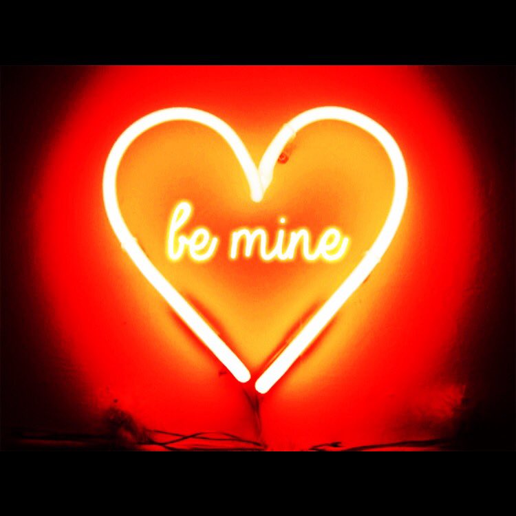 theadamsonStA's tweet photo. #happyvalentinesday @Spoiled_Hair @OldCourseHotel @SavourStAndrews @phil_machugh @RymanStAndrews @FairmontStA @StAStarbucks @TheWaxBarStA https://t.co/Cn9nVchg5C
