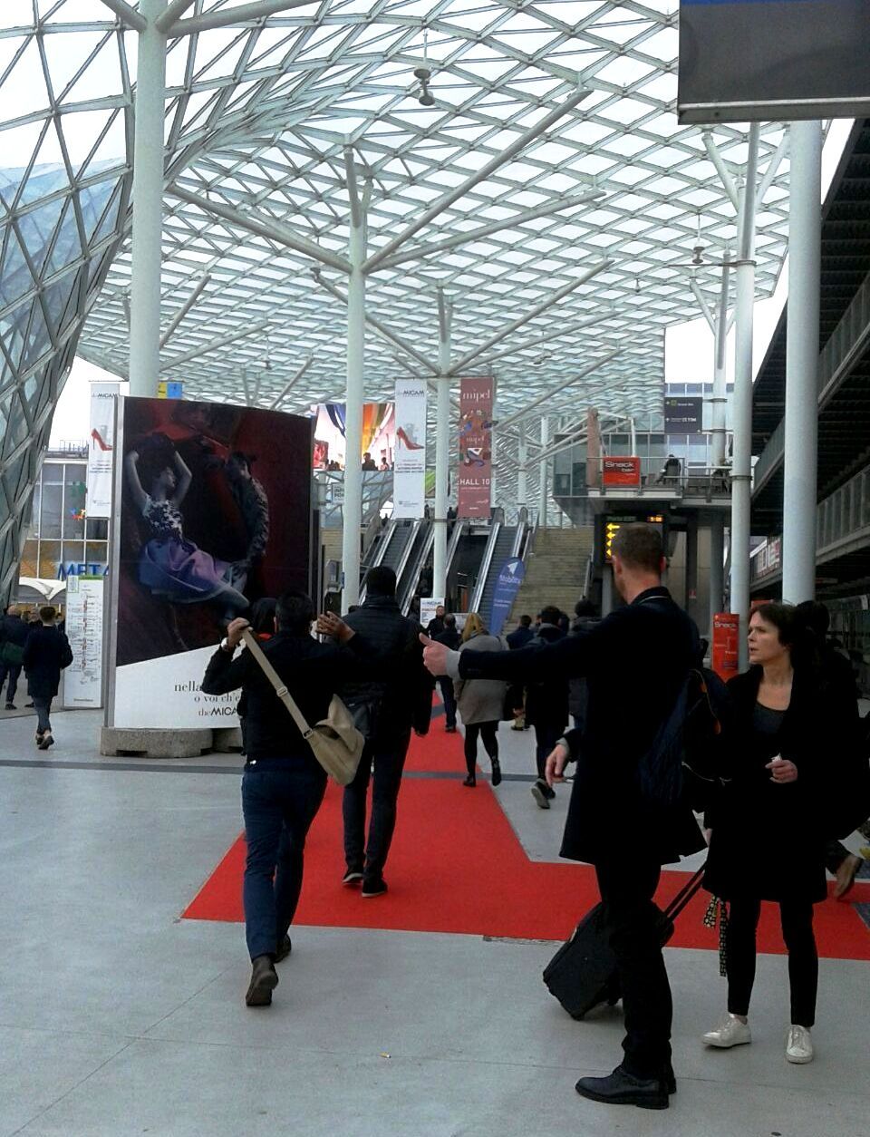 Sys Dat A Twitter Autostop Per Il Cielo Incontriamoci Oggi Al Micam E Mipel 2017 Fatto Siamo Con I Nostri Clienti Shoes