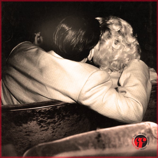 Febbraio, mese di maschere e #amore. <a href="/milanooff/">Milanooff</a> augura buon #SanValentino a tutti gli amanti del teatro! #FILgood #mioff2017 #baciateatro
