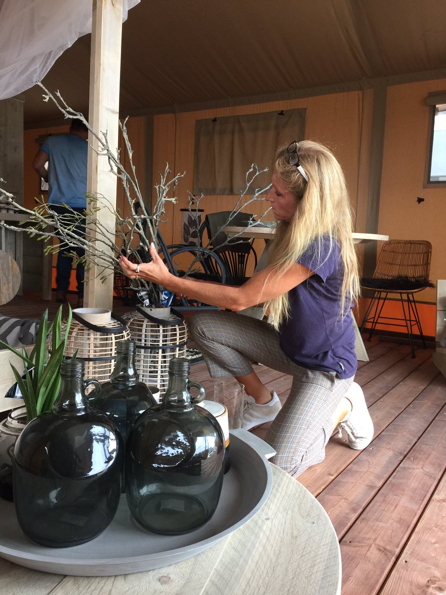 GlamXperience's tweet photo. Today the tent is styled by the lovely Ursula of Hk living. Together we create this amazing lifestyle for Australia. #glamping #lifestyle https://t.co/8tAhvBGqN0