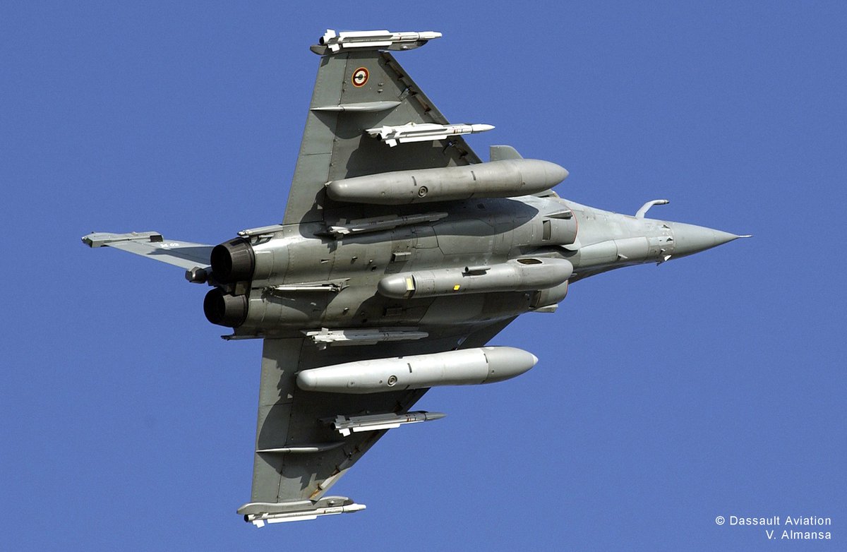 ThalesAsia's tweet photo. The #AREOS pod is combat-proven with the French Air Force and Navy on board the #Rafale #AeroIndia2017 https://t.co/uzO8oYfROf https://t.co/sJ34q3U0jr