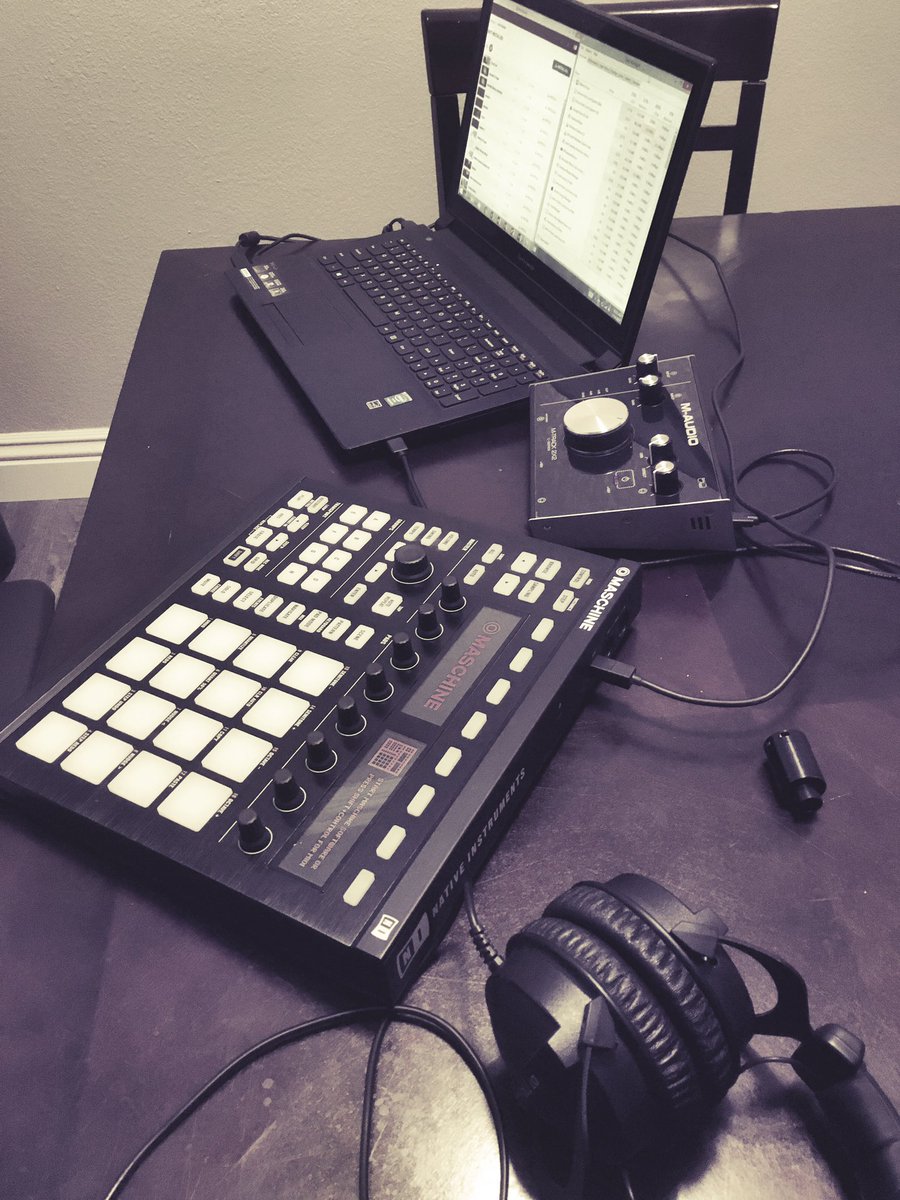 KarmicBasis's tweet photo. 12 AM Dining Room Sessions... https://t.co/2bVDMneEBs