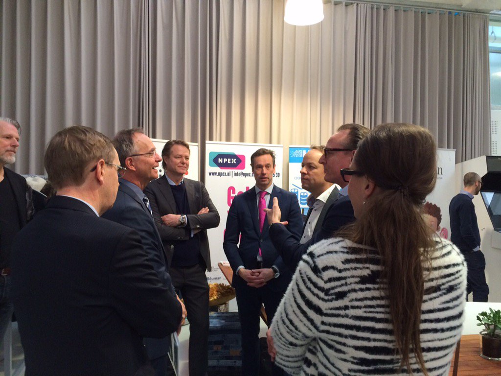 npex's tweet image. Minister Kamp tijdens de Staat van de Economie laat zich informeren over de ontwikkeling bij @NPEX