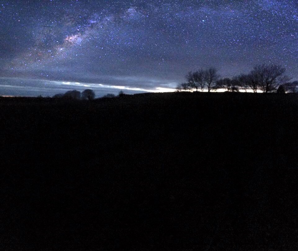 mobilenolimits's tweet photo. Country skyline using pano mode on iPhone native camera with some post editing using @AlienSkyApp @snapseedapp https://t.co/qlHReyPShd