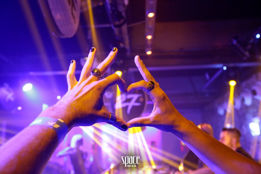 SpaceIbiza's tweet photo. 100% in love.
#AlwaysSpace #MusicLover #Spacelover https://t.co/Ixe5VEsHOc