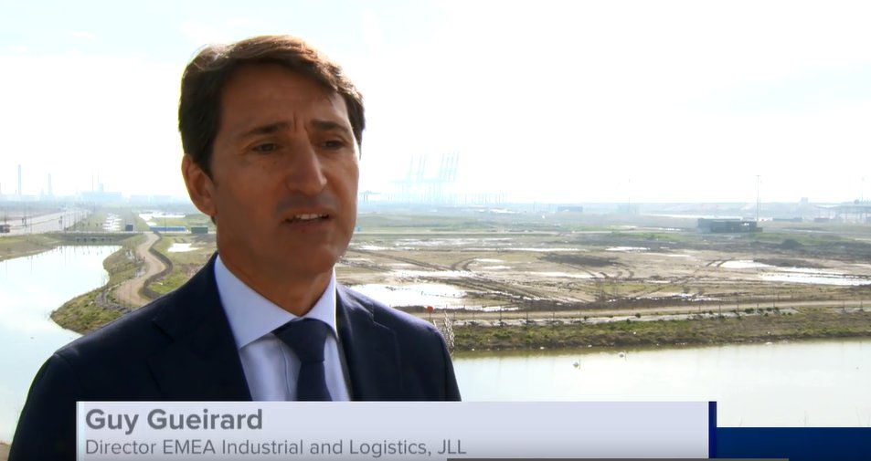 JLL's tweet photo. [Watch] Cities are experiencing growing demand for #logistics services while facing a diminishing supply of land: https://t.co/0BvQtEe92A https://t.co/djEPQqbRhL