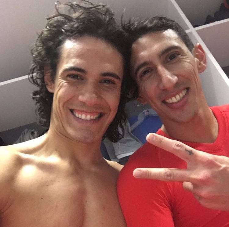 Happy birthday to both Edinson Cavani and Ángel Di María. They face Barcelona at the Parc des Princes tonight. 