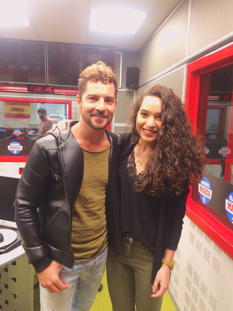 ElenaCascales's tweet image. Visita de lujo. Esta mañana @davidbisbal y sus #Hijosdelmar han inundado la redacción de @RadioMARCA