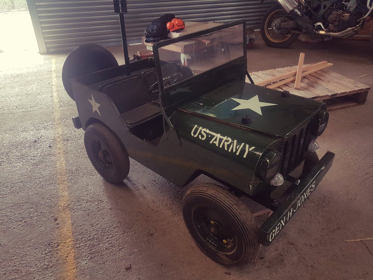 simongreenplay's tweet photo. Newest edition to our workshop, a new motor and batteries and the fun begins! #bigkid #classiccar #electriccar #handmade #timemachine https://t.co/x2DDqCjQJO