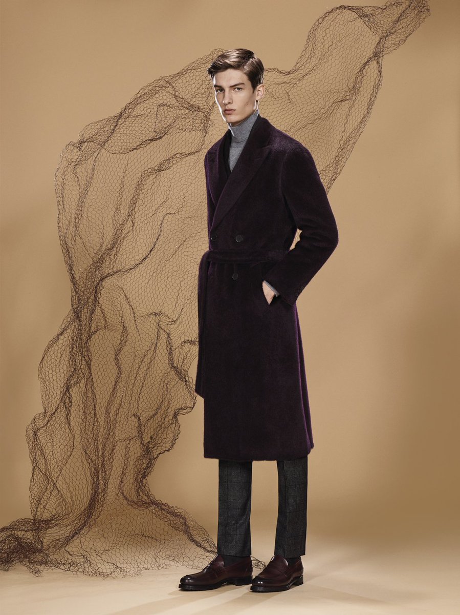 VesqueMag's tweet photo. Have you seen the Fall/Winter '17 collection by Canali?  #VesqueMag

https://t.co/CMLYn5E3dN https://t.co/jquf4TBl3z