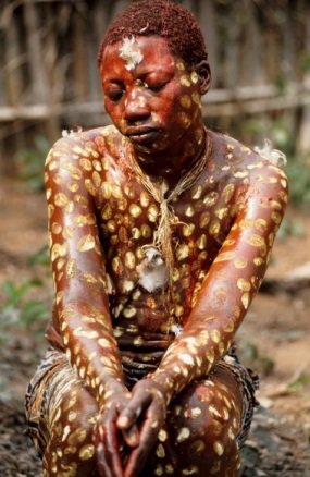 Fotoausstellung "VOODOO - die Kraft des Heilens“ in der Französischen Bibliothek endet am 24. Februar! bit.ly/2kS8XOd