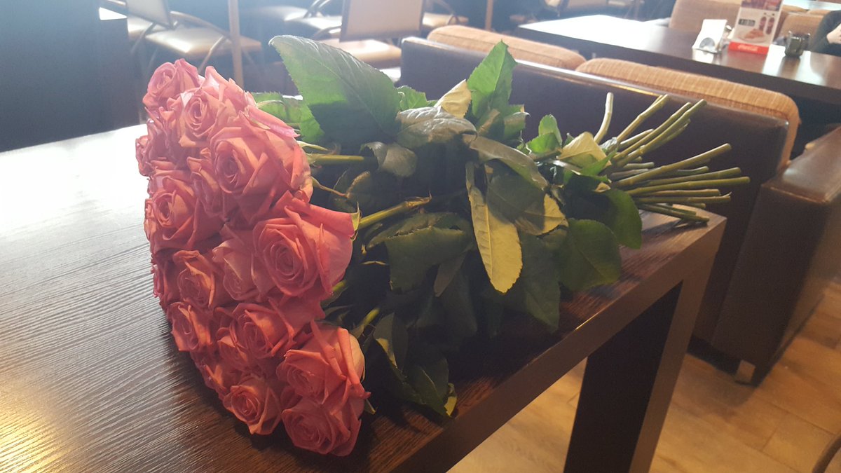 Вот оно... Первый раз в жизни, получила цветы на день влюбленных😍 мимими