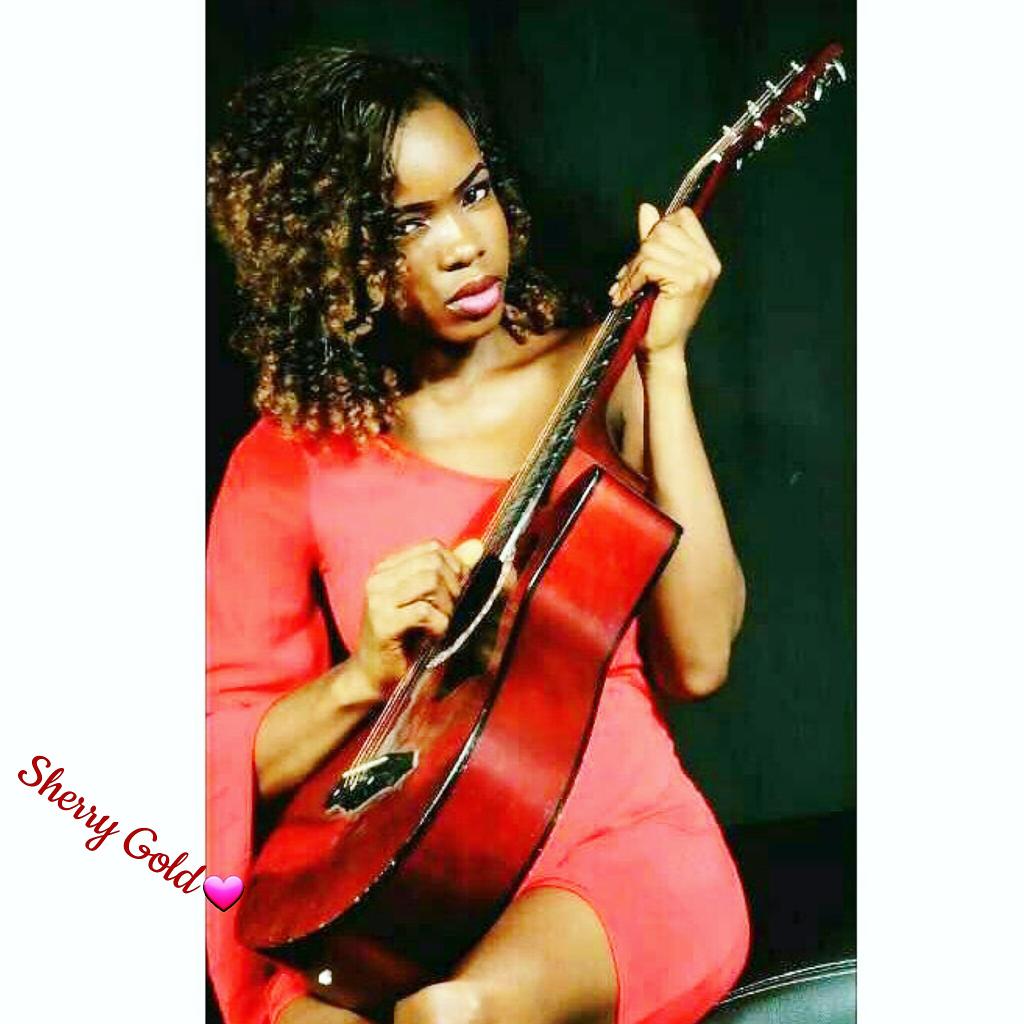 Devvonte's tweet image. Happy Valentine's Day to you everyone.
Show love.
Love yourself in Return. 

   De-vonte.💕
We_Are_Making_Something_Iconic 💯✔