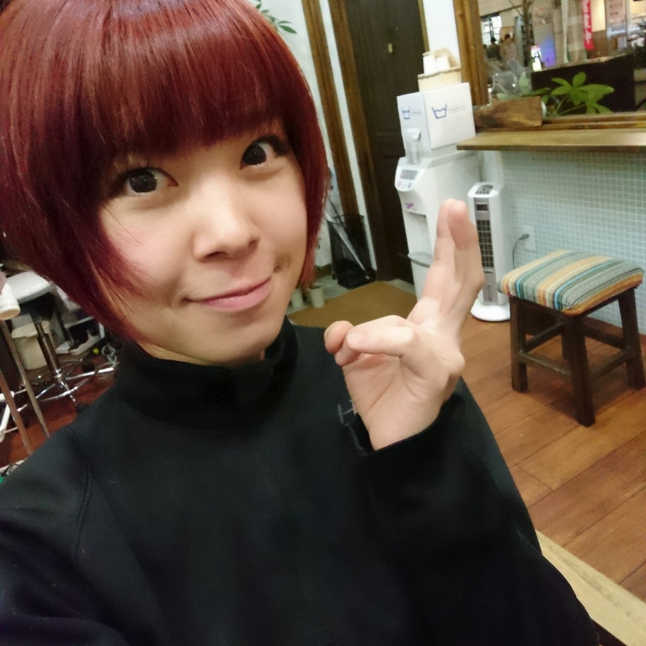 望月ミキ リプ返期間中 舞台女優 バイク乗り バイク女優 こうなりました カッパーブラウン ヘアカラー 前下がりボブ ヘアサロン カッパーブラウン T Co Cuxdhuh4sn Twitter