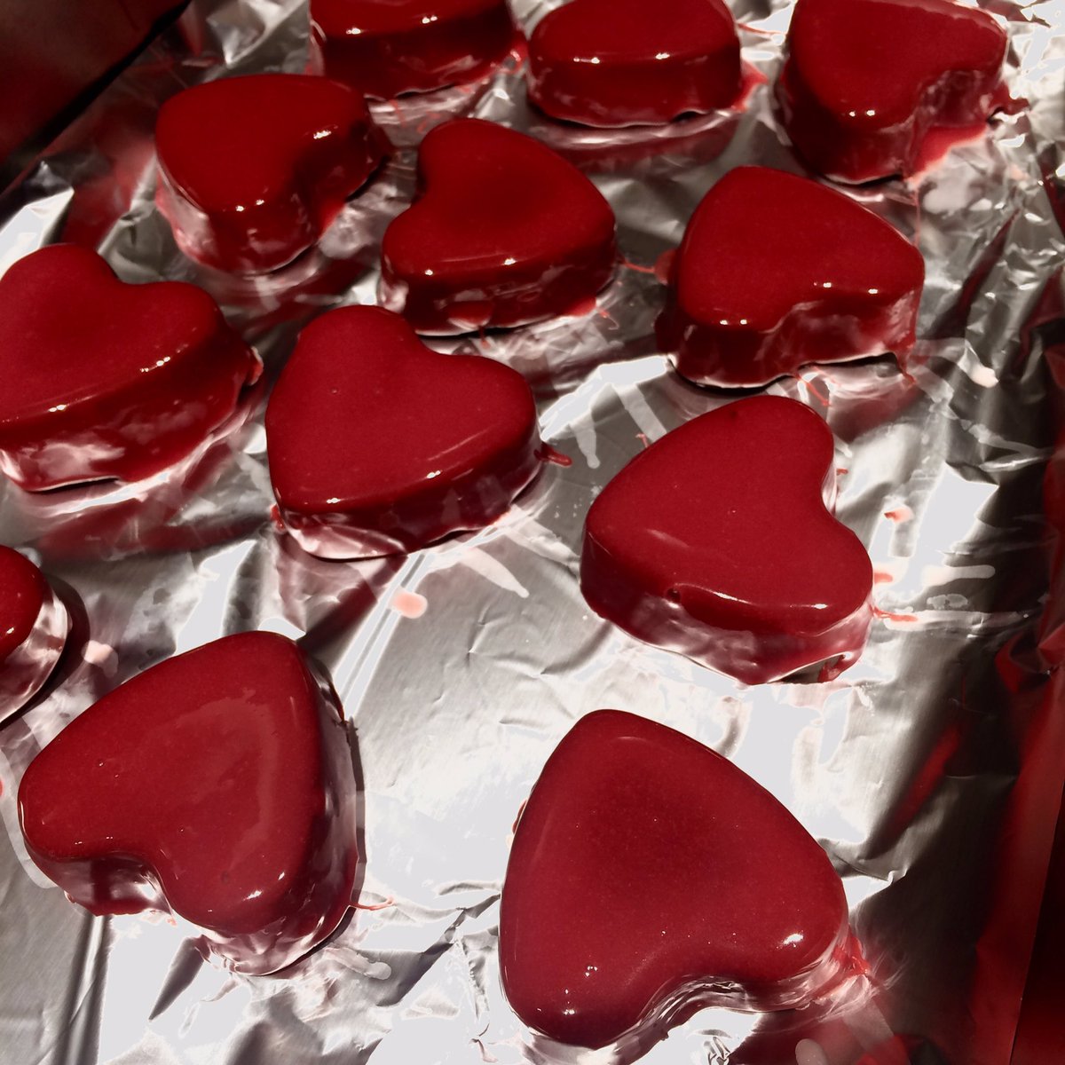 raintreeterraz's tweet photo. Dessert preparations for Valentine's dinner tonight! ❤️ #raintreerestaurants #loveterraz https://t.co/Fos1TNdhS5