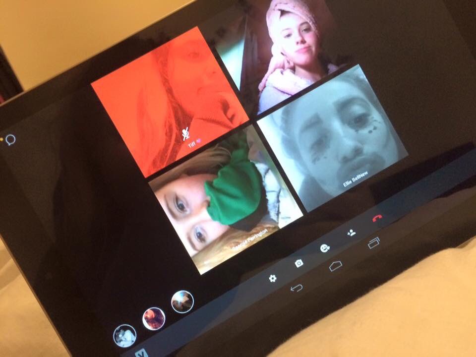 oqerahouse's tweet photo. one year since probably my favourite group of people were all active 😢 I miss and love u all so much https://t.co/Z1qSwwZCb5