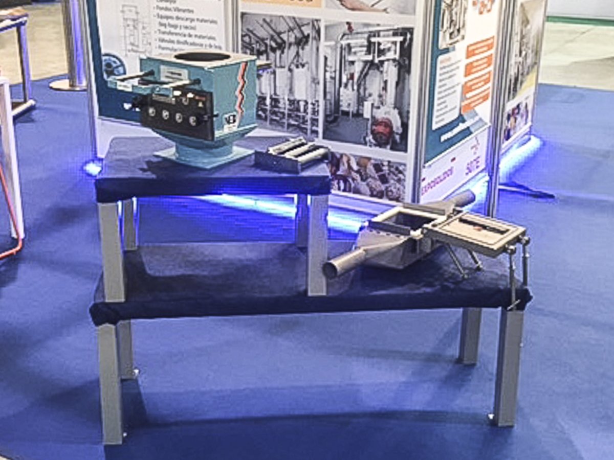 1st day exhibiting #magneticseparators at <a href="/EXPOSOLIDOS/">EXPOSOLIDOS</a> with our local distributor <a href="/SmedTecnica/">Smed Tecnica</a> <a href="/EuroBulkSystems/">EuroBulkSystems</a> blog.buntingeurope.com/2017/02/13/mag…