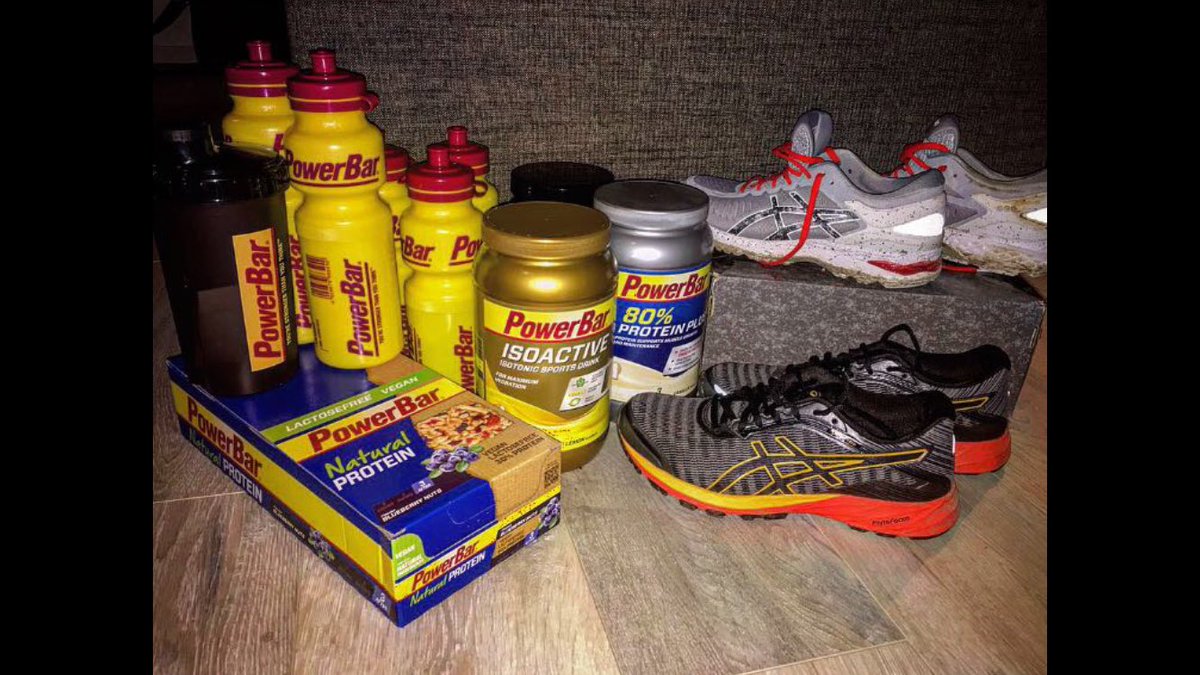 Thanks <a href="/sporttop/">Stichting Sporttop</a>, <a href="/PowerBarNL/">PowerBarNL</a> &amp; <a href="/ASICSeurope/">ASICS Europe</a> voor deze topproducten! Zoals je kunt zien zijn de schoenen al goed gebruikt:)