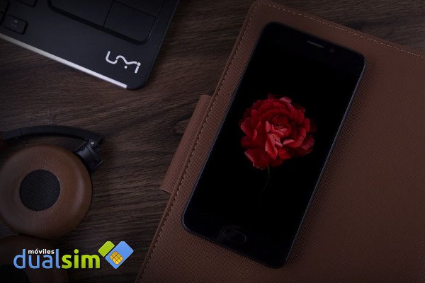 ProyectoarieS's tweet photo. A por el #UMIPlusMDS con 6Gb de RAM https://t.co/c8WhQ618dE https://t.co/ONOkV473qV