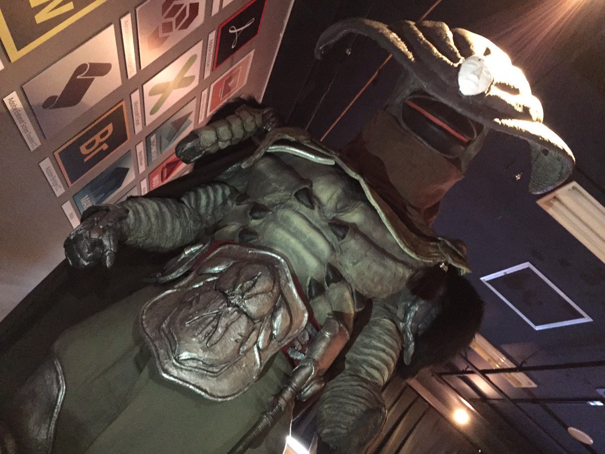 alien_quien's tweet photo. ゼイラム完成しました！！今週のワンフェスで友達のオメガと一緒にフラフラしてます！！見つけたら声かけてもらえると死ぬほど喜びます！よろしくお願いします！！
＃ゼイラム＃wf2017w https://t.co/zaVNqf0lZn