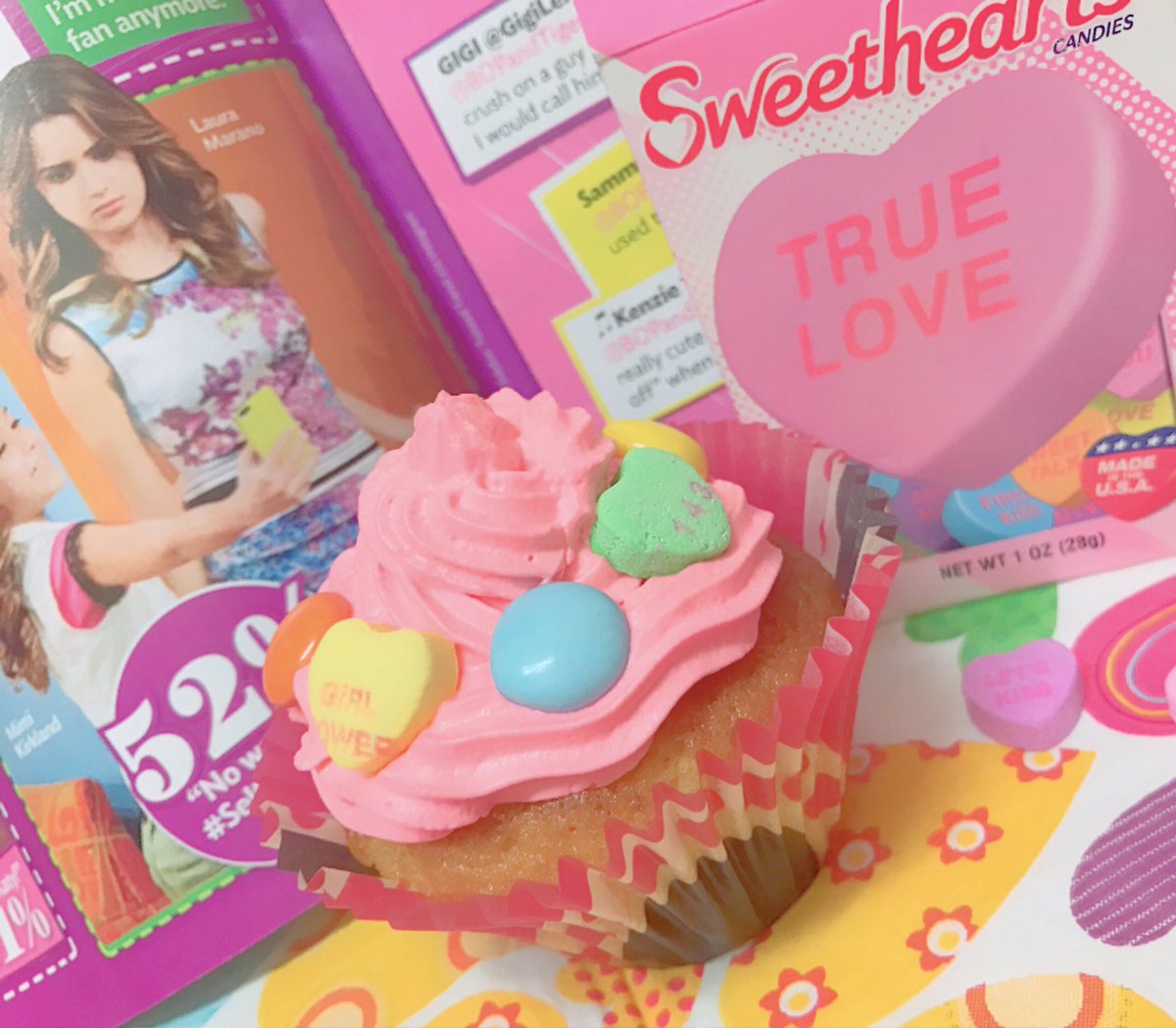 ___C_h_i_a's tweet photo. ♡HappyValentine♡ https://t.co/A0qDHrSEfr