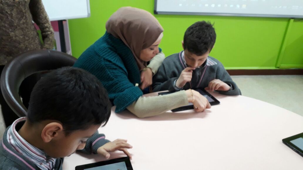 YassineBrigitte's tweet photo. Parents observing an online assessment grade 5
@MakAishaSchool
#quizcreator
#online
#educhat
#edtablets
#teaching
#EducationForAll https://t.co/9zbIvKEa1b