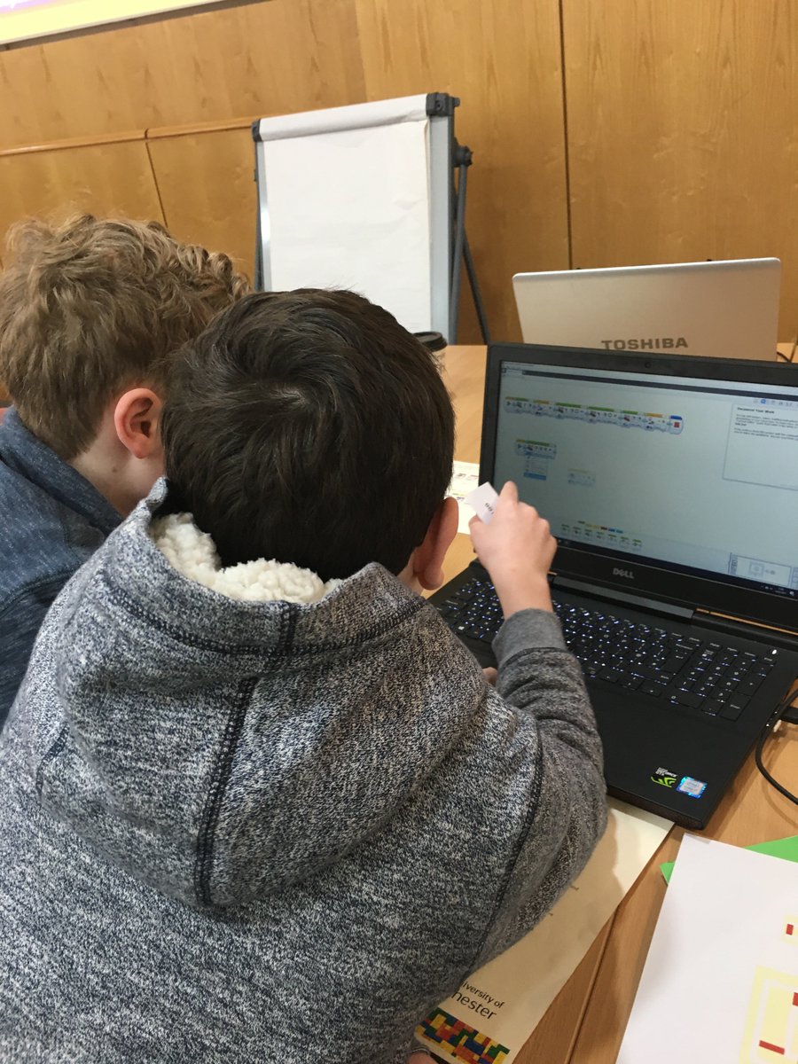 PFPSMissBirchal's tweet photo. @PFPSMrB @PFPSHead @PFPSMrsWhit Modifying and adjusting our programme for optimum speed! #PFPSComputing https://t.co/l6qLAfRBoP