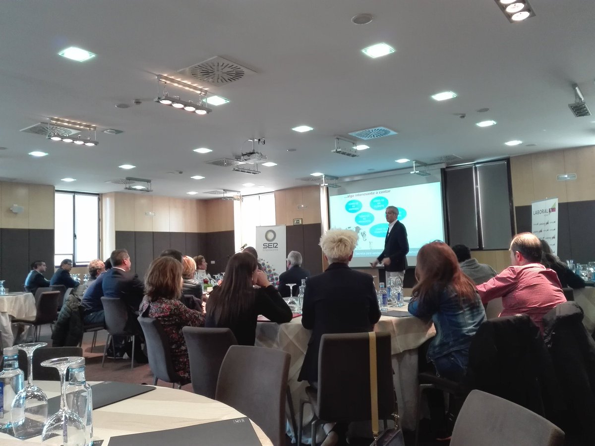 Seguimos en #Valladolid con <a href="/SERempresarios/">SER Empresarios</a>  @colanesijm <a href="/CadenaSERCyL/">Cadena SER CyL</a> próxima sesión a las 20:30 #HotelACSantaAna