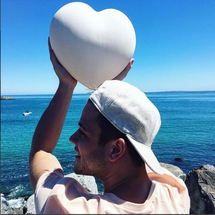 LucaFanseite's tweet photo. Happy Valentine's Day, @haenni__luca #LucaHaenni and #faennis <3 (Y) https://t.co/YTeBfYsLbe