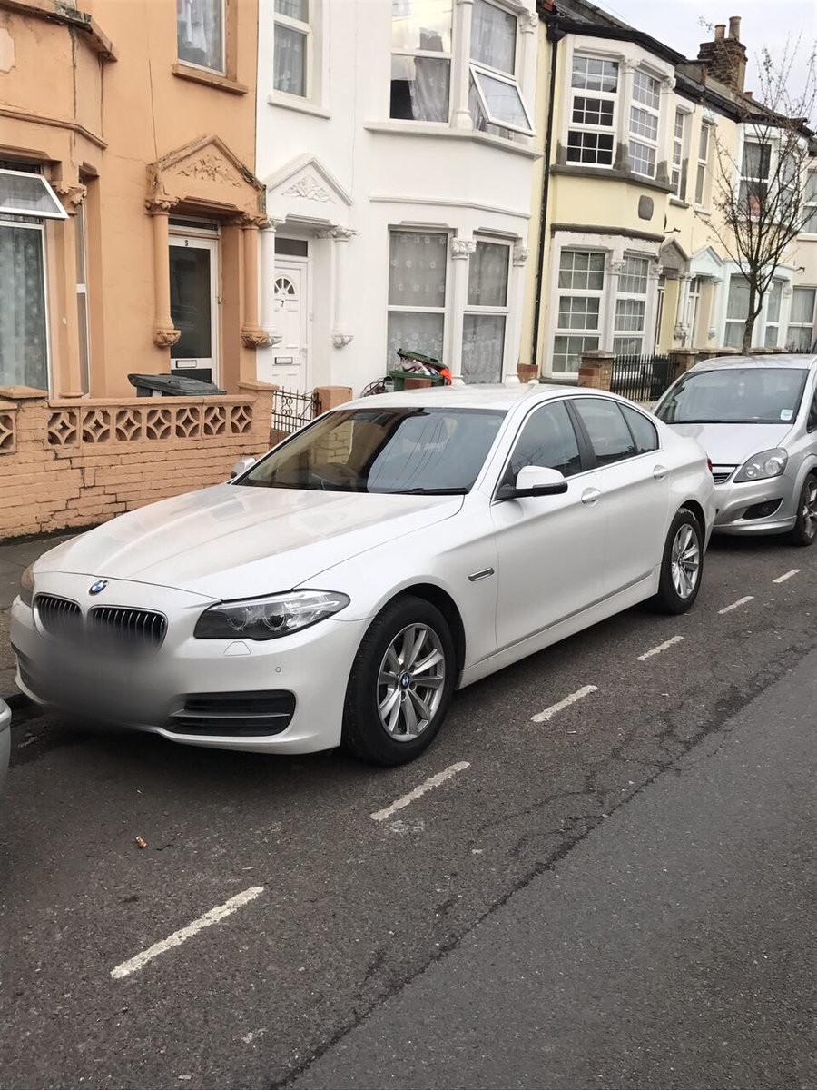 MetTaskforce's tweet photo. BMW Stolen in #Burglary from @MPSHillingdon
#Intercepted today in @MPSNewham 
#MetInterceptors 🚗🚓🚓🚓
^OB https://t.co/v8HVd4MuoM