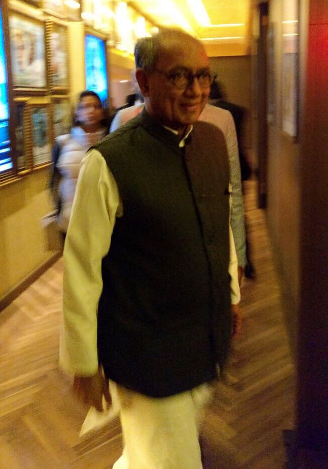 IradaEntLLP's tweet photo. .@digvijaya_28 graces the #Irada special screening with his appearance! #IradaAtDelhi #17Feb17 https://t.co/zszwyeO0wR