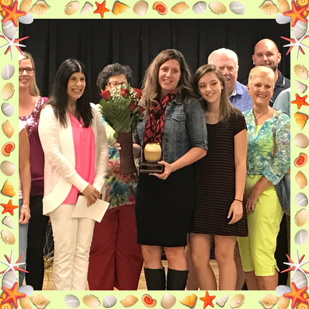 FMBeachSchool's tweet photo. The FMB Kids Foundation recognized Jennifer Martin with the Golden Coconut award.  This award recognizes exemplary teaching😎 https://t.co/MEORlkruTs