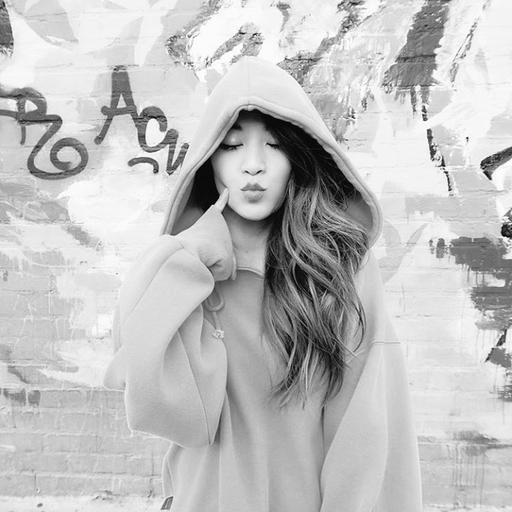 bestardencho's tweet photo. She's so cute ❤ https://t.co/AuFlo4rhGb